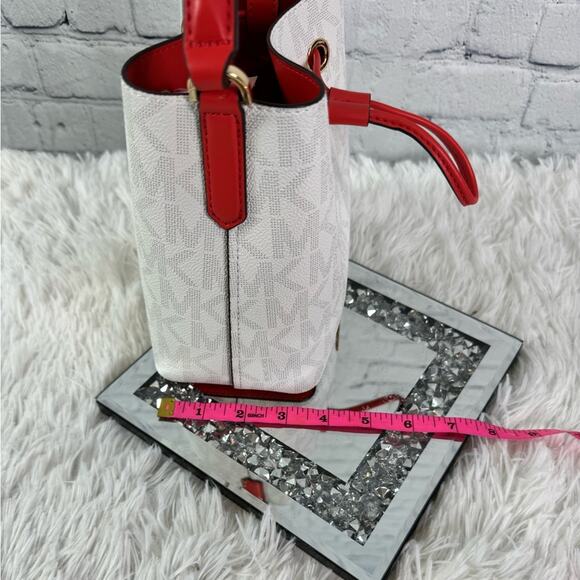 #MICHAEL KORS Suri Mini Bucket Bag Coral NWT - Picture 9 of 10